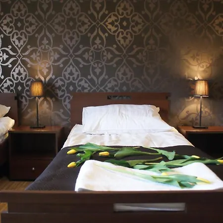 Bed and breakfast M4 Zyrardow