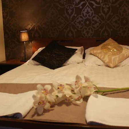 M4 Bed & Breakfast 3*