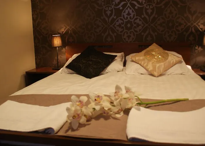 M4 Nocleg ze śniadaniem 3*