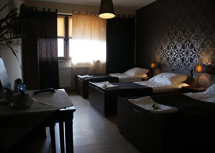 M4 Nocleg ze śniadaniem 3*